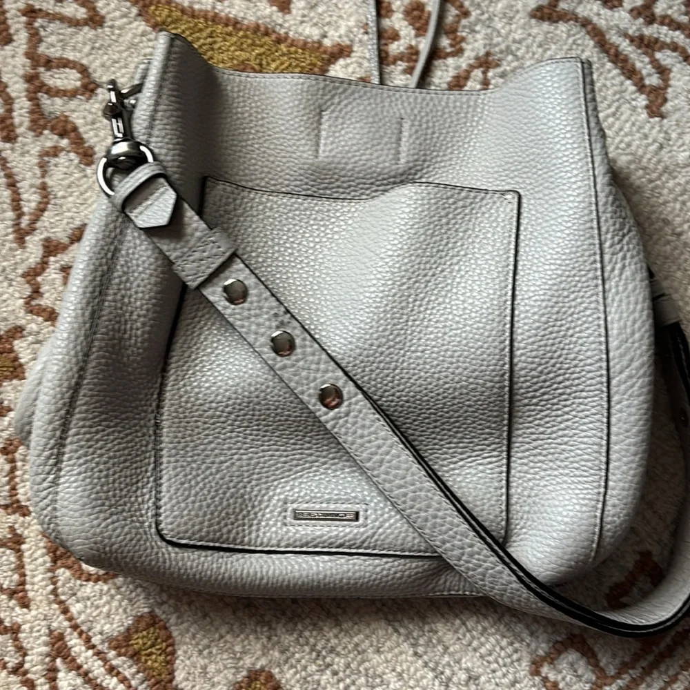 🤍🩶REBECCA MINKOFF Darren Shoulder Bag in Putty